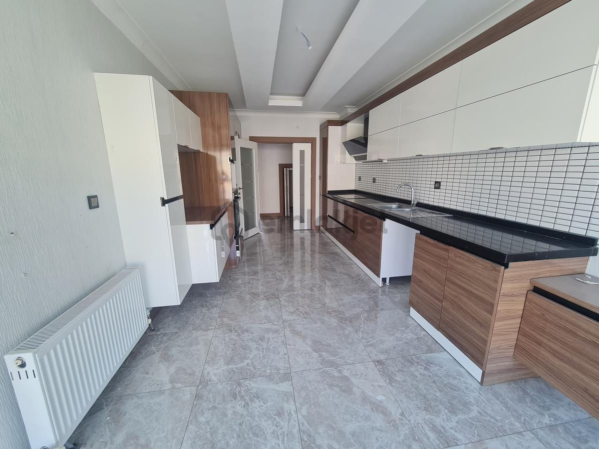 Arel'den Bağlıca Three Life Sitesi Geniş Kullanışlı Dubleks 5+2 - 13