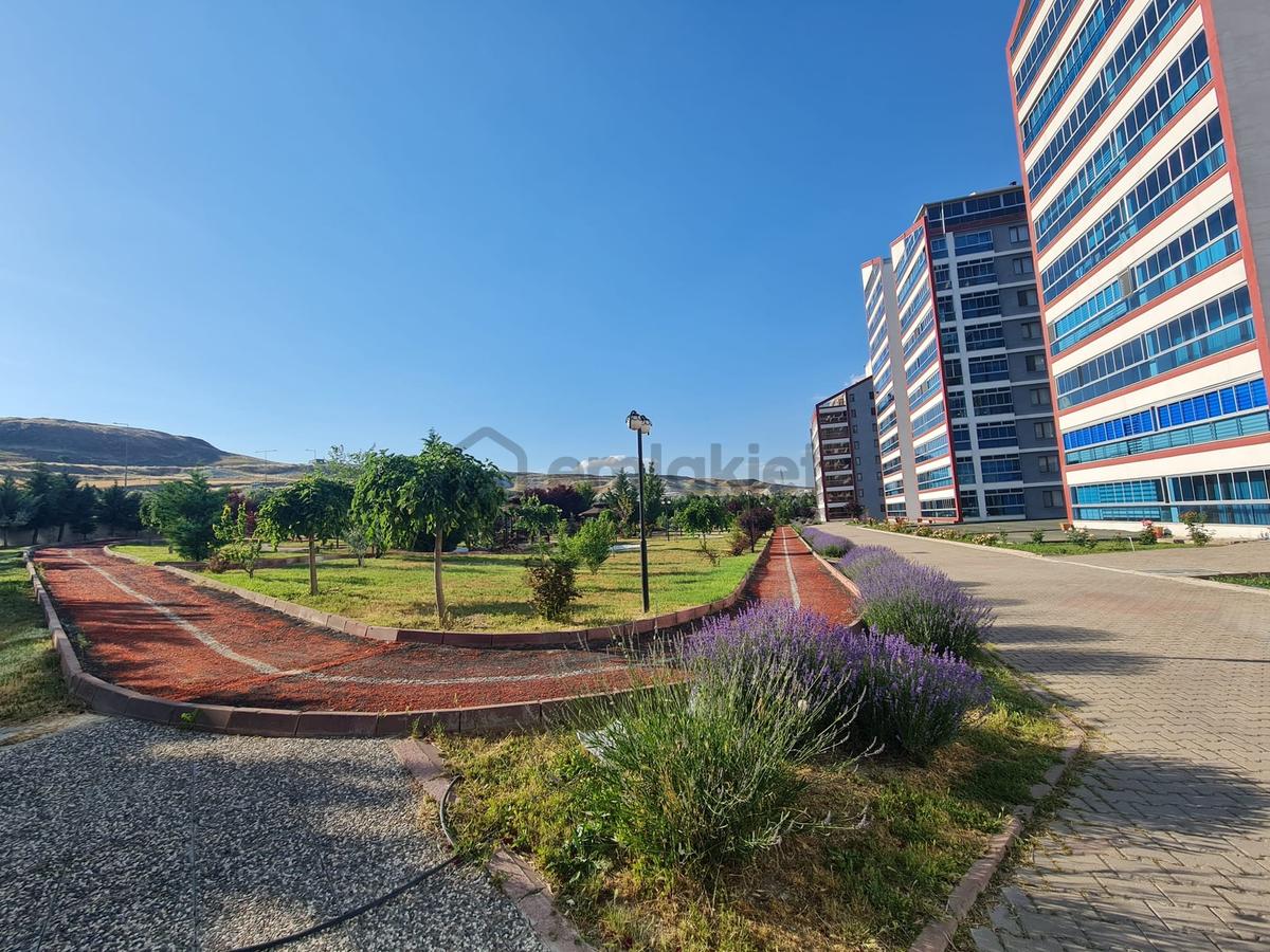 Arel'den Bağlıca Three Life Sitesi Geniş Kullanışlı Dubleks 5+2 - 3