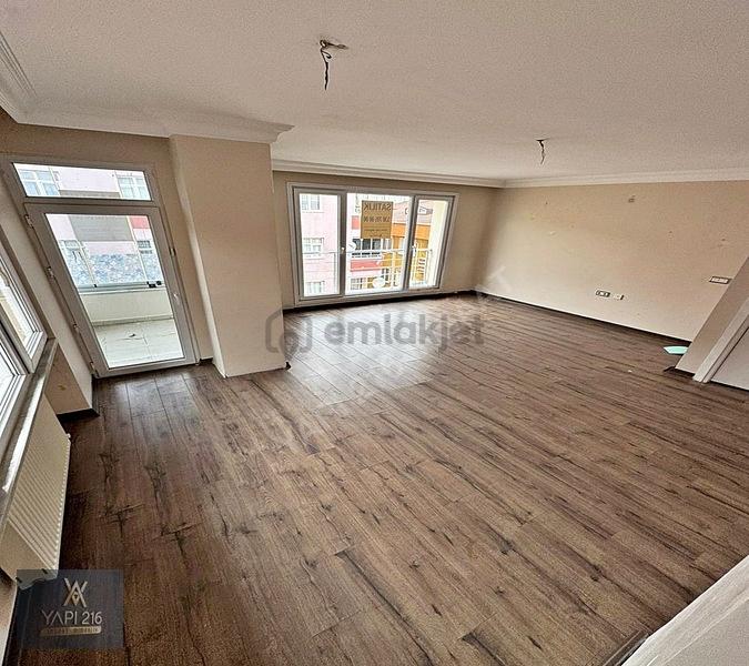 Metroya Yürüme Mesafe Balkonlu Geniş 2+1 Kiralık Daire - 29