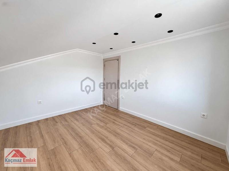 Manavgat Kasaplar'da/ 4+1 / Asansörlü / Satılık Dubleks - 15
