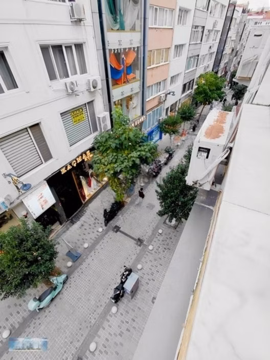 Fırsat Rümeli Caddesine Çok Yakın 3.kat Masrafsız Tertemiz - 3