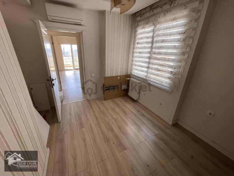 Arda'dan Mersin Yenişehir Çiftlikköy'de Site İçi Donanımlı 2+1 - 23