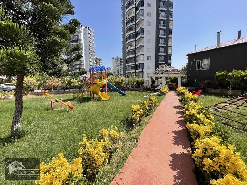 Arda'dan Mersin Yenişehir Çiftlikköy'de Site İçi Donanımlı 2+1 - 32