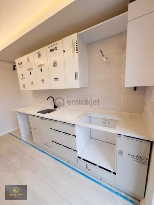 Şeysinan Da Lalezar Arkası. Kupan Daire İlanda - 2