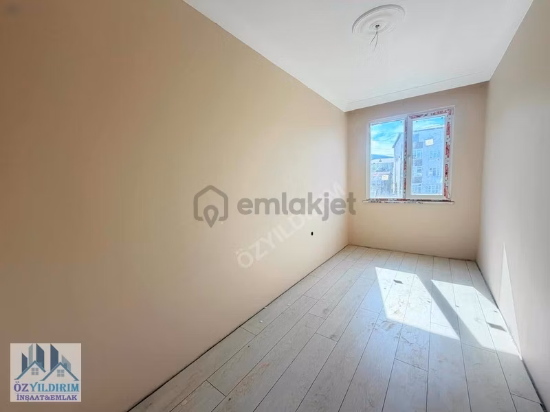 Sultanbeyli Metroya Çok Yakın 2+1 Sıfır Daire - 12