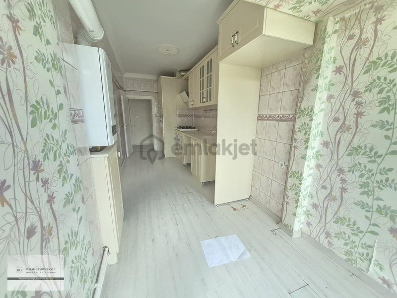 Etimesgut Beledıyesının Karsısında Kiralık Daire - 9