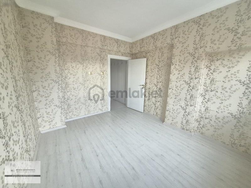 Etimesgut Beledıyesının Karsısında Kiralık Daire - 14