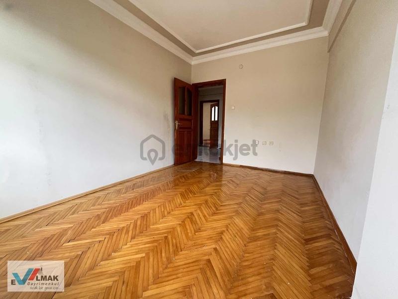 Evalamak'tan Söğütlüçeşme Mah.de Satılık 2+1 Hisseli Daire - 4