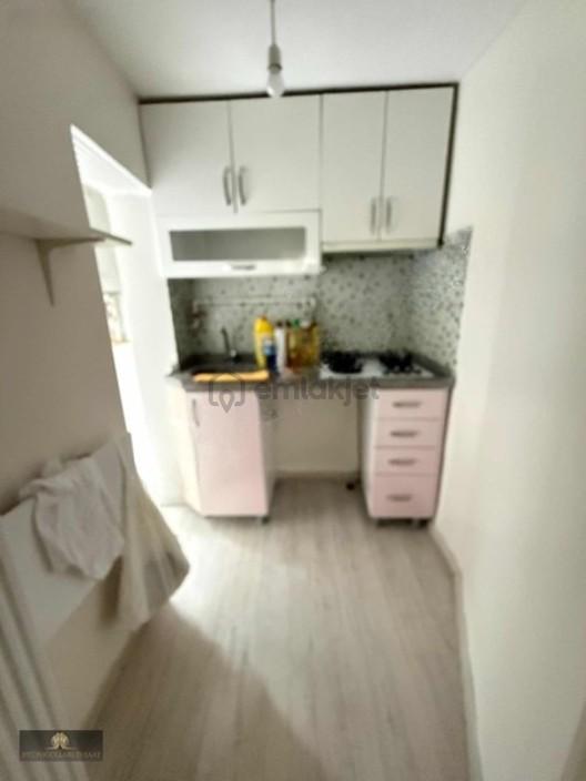 Bayrampaşada Temiz 2+1 Kiralık Daire - 13