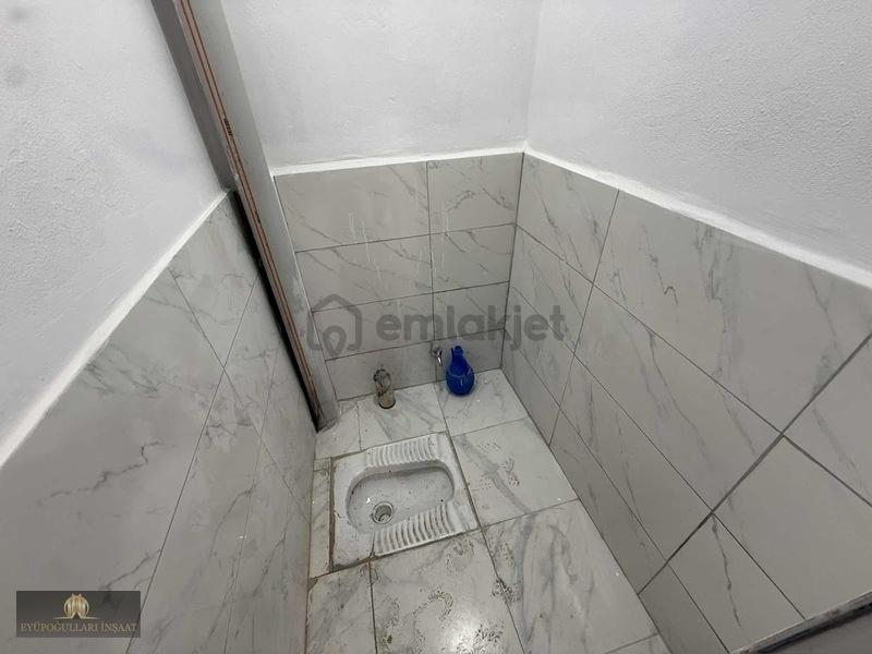 Bayrampaşada Düz Giriş Dükkan - 10