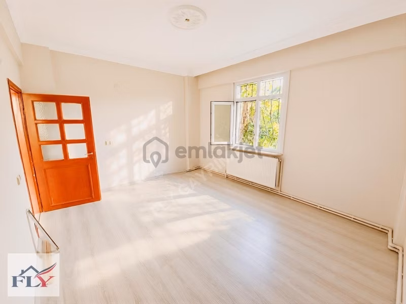 Tarabya'da Metro Ve Sahile Yakın Bahçeli Kiralık 3+1 - 12