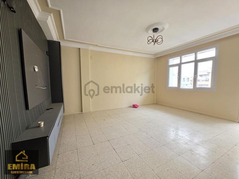 Yeşılevlerde Cadde Üzeri Kapalı Mutfak Geniş Daire - 7
