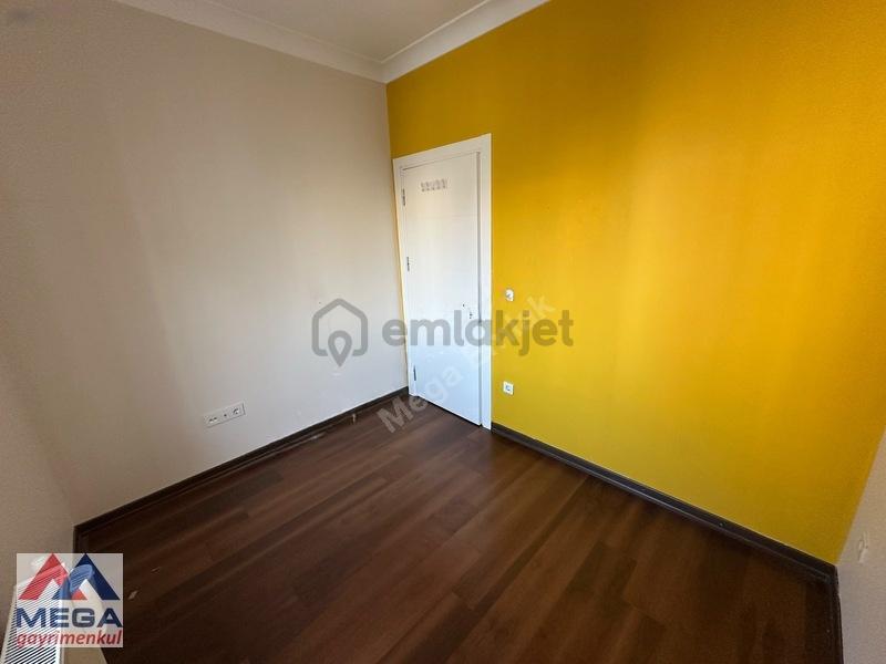 Suadiye'de Kiralık 3+1 Ebeveyn Banyolu, Balkonlu Daire - 15