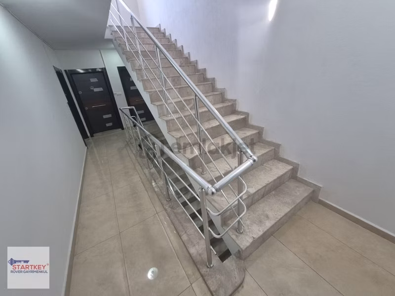 Çiğli Uğur Mumcu Mh. Satılık 1+1, Klimalı, Üçlü Ankastre Setli - 3