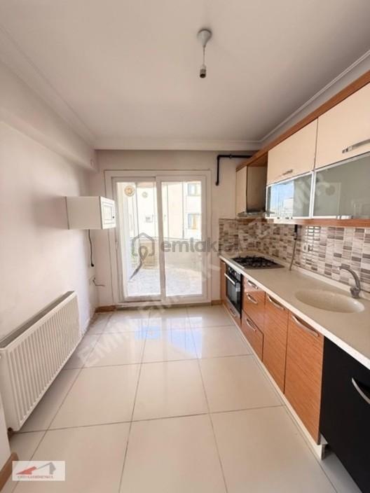 İzmir Menderesde Kiralık Ara Kat Daire - 4