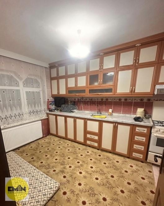 Ilgın Elif Sitesinde Hamam Karşısı Satılık 4 Katlı Müstakil - 2