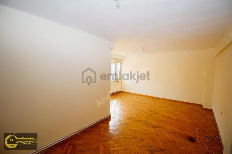 Basın Sitesi'nde Doğalgazlı Otoparklı Kiralık Daire - 5
