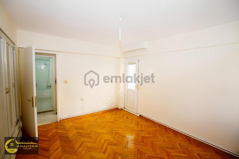 Basın Sitesi'nde Doğalgazlı Otoparklı Kiralık Daire - 25