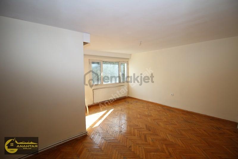 Basın Sitesi'nde Doğalgazlı Otoparklı Kiralık Daire - 3