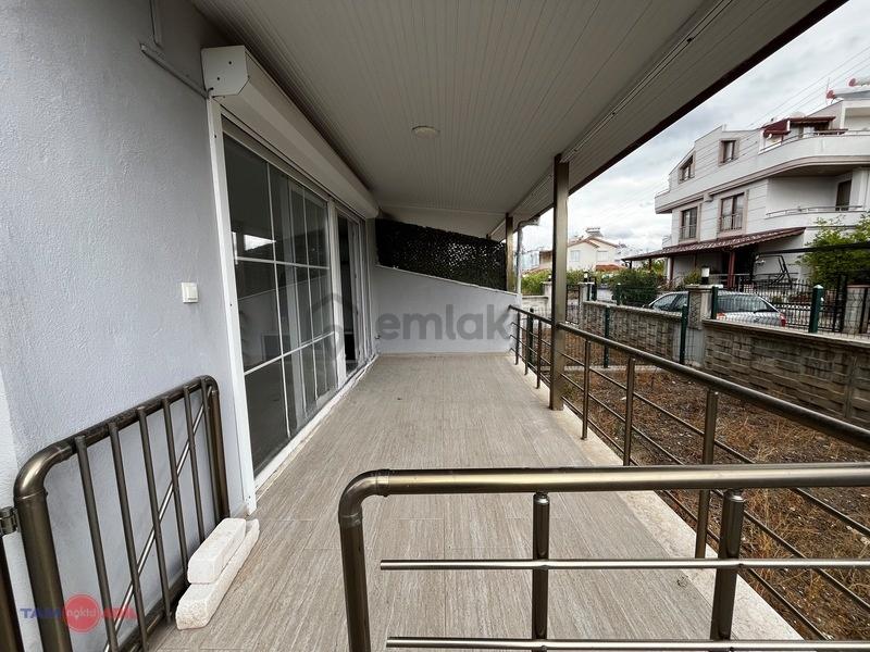 Dikili Cumhuriyet Mahallesinde Kiralık Villa - 6