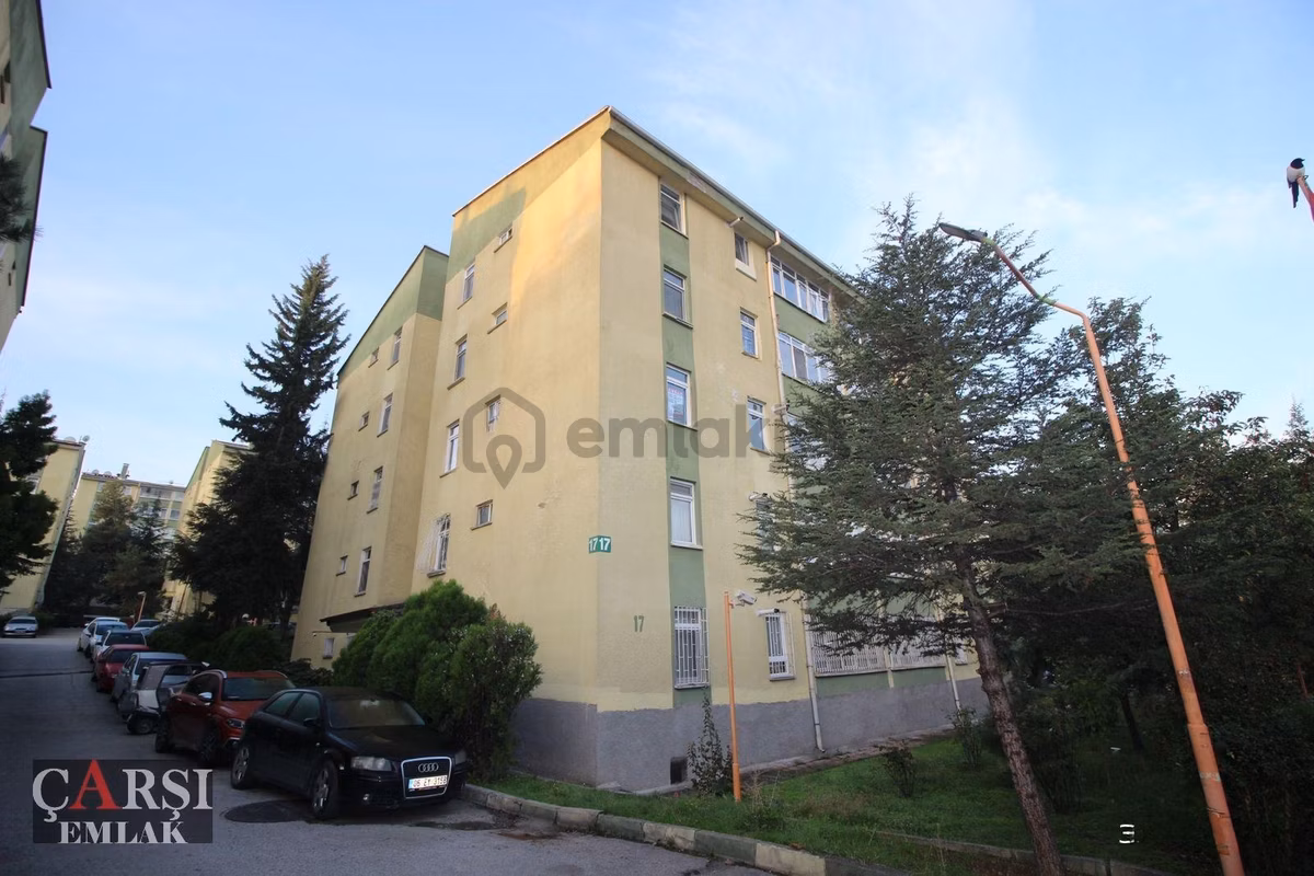 Çarşı"dan Harbiş 4 'de Ara Kat Ön Cephe Ferah 2+1 Bakımlı Daire