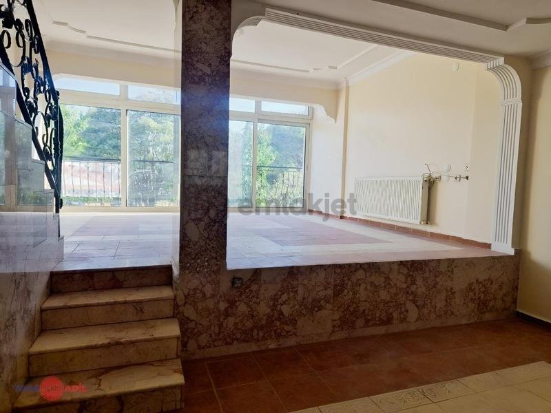 Bergama Yuvam Sitesinde Kiralık 3+2 Tripleks Villa - 15