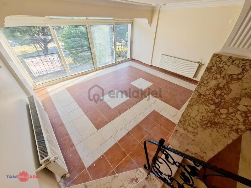 Bergama Yuvam Sitesinde Kiralık 3+2 Tripleks Villa - 8