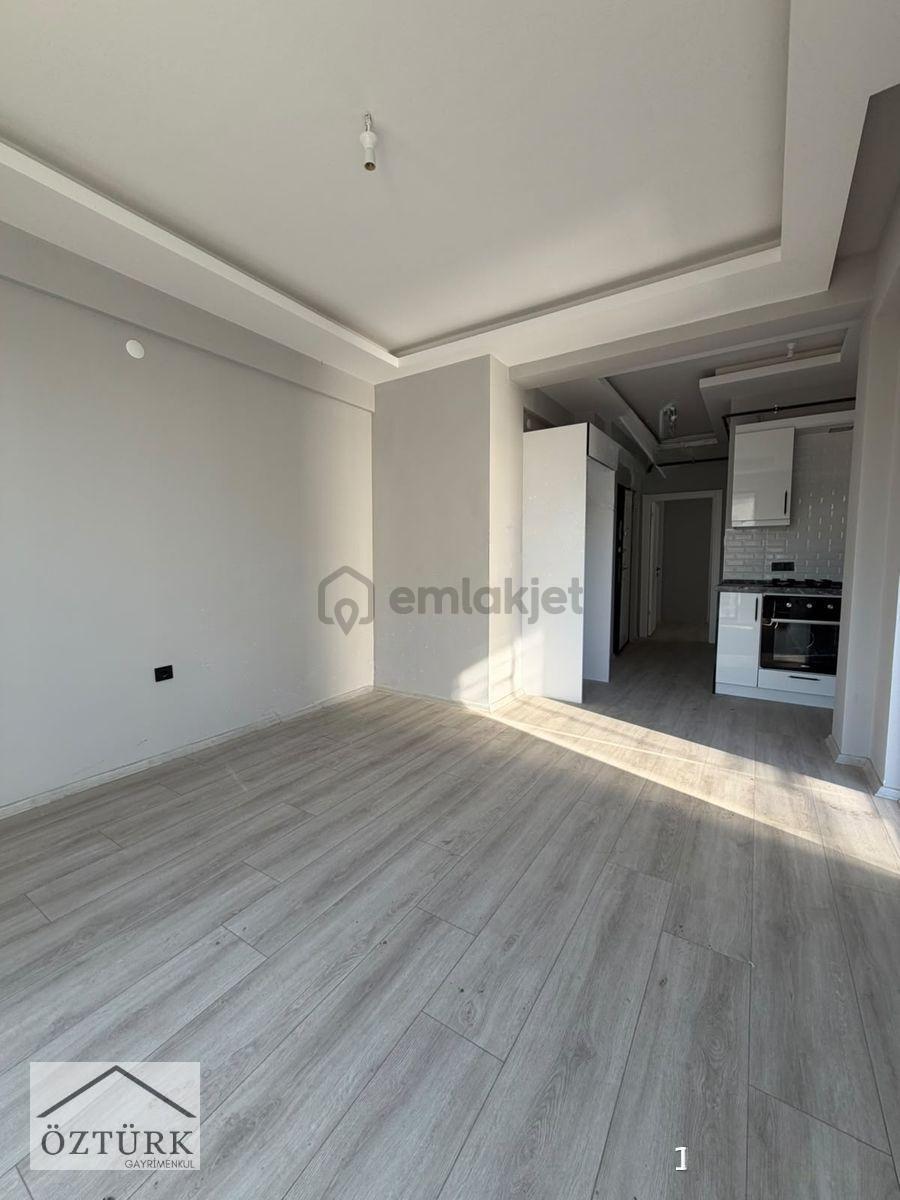 Atakum Körfezde Kullanışlı Boş 1+1 Daire - 4