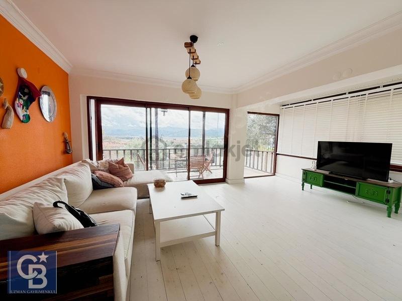 Cb' Den Akyaka' Da Deniz Manzaralı Tripleks Havuzlu Villa - 5