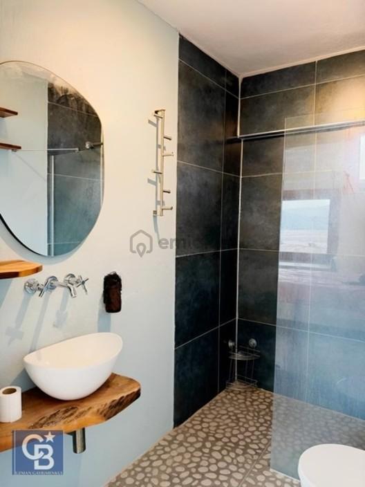 Cb' Den Akyaka' Da Deniz Manzaralı Tripleks Havuzlu Villa - 19