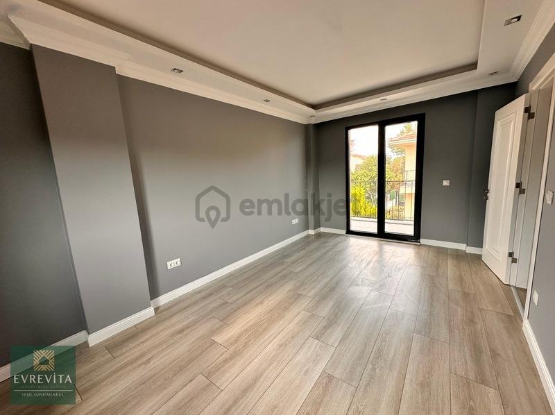 Silivri'de Butik Sitede Denize Sıfır Lüks Villa - 10