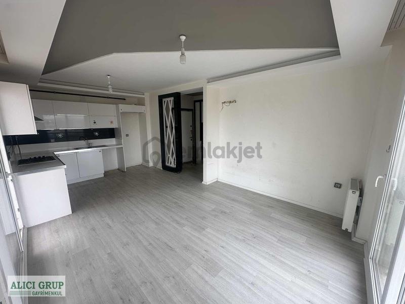 #stad Yakını Site İçi Havuzlu Satılık 3+1 Daire - 16