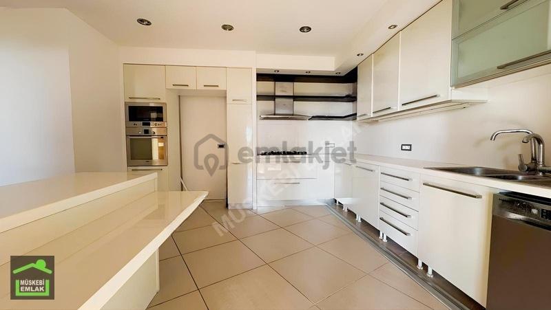Bodrum Yokuşbaşı Kale Manzaralı Müştemilatlı 4+1 525 M2 Kiralık - 7