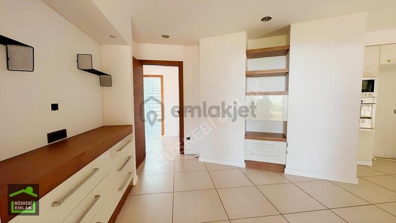 Bodrum Yokuşbaşı Kale Manzaralı Müştemilatlı 4+1 525 M2 Kiralık - 22