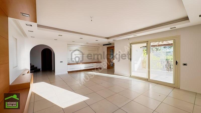 Bodrum Yokuşbaşı Kale Manzaralı Müştemilatlı 4+1 525 M2 Kiralık - 14