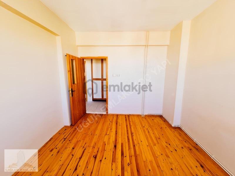 Bosna Caddesi'nde Satılık 2+1 Daire (110m², Kampüs Yakını) - 16
