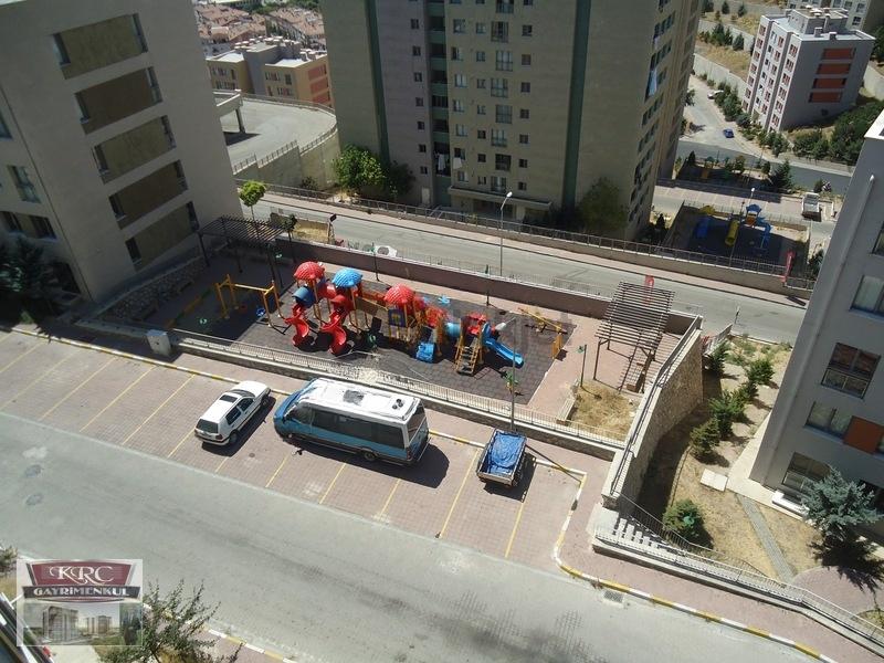 Krc'den Tokilerde Manzaralı Kiralık 2+1 Daire - 17