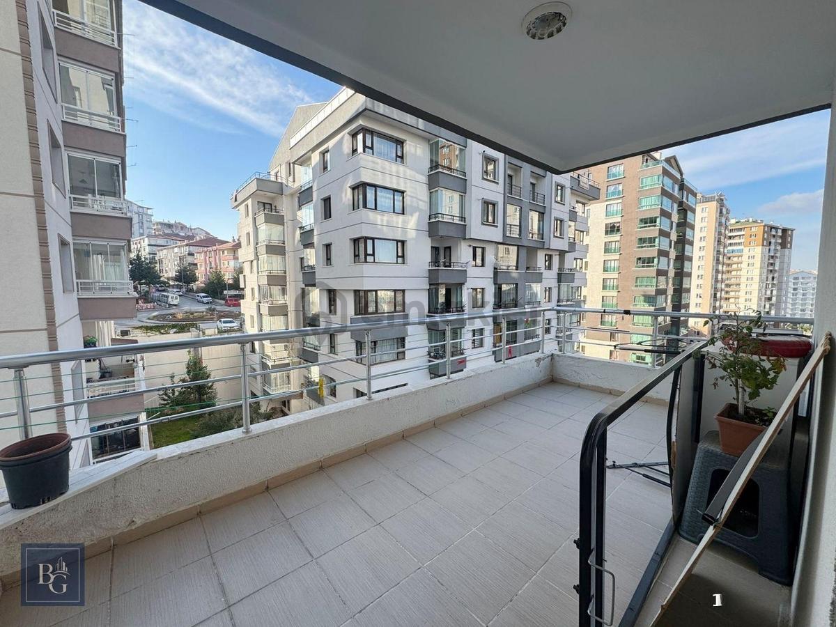Kupon! Sultan Fatih Cad. Dibi Ara Katta Sitede Yapılı 150m² 3+1! - 24