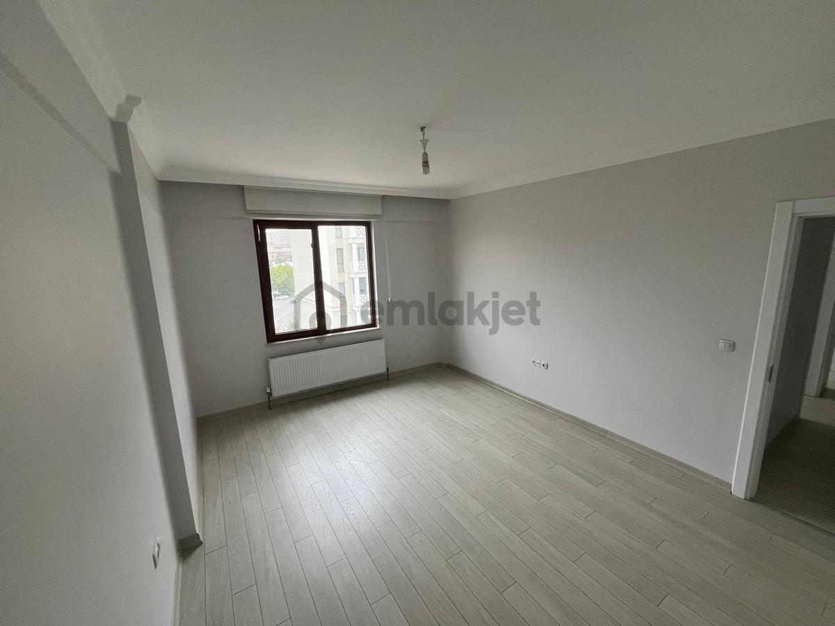 Varlık Mahallesinde Çınar Konakları 4+1 Kiralık Daire - 21