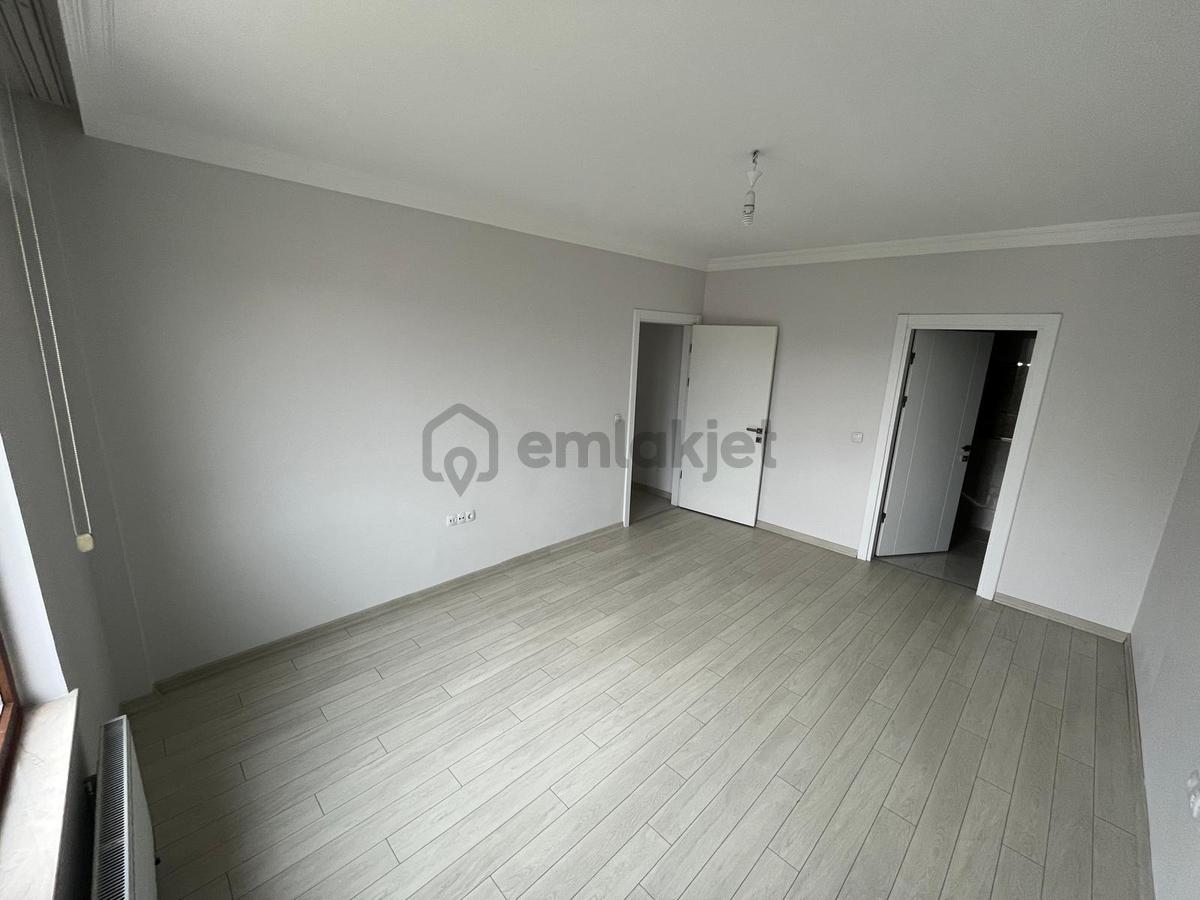 Varlık Mahallesinde Çınar Konakları 4+1 Kiralık Daire - 25