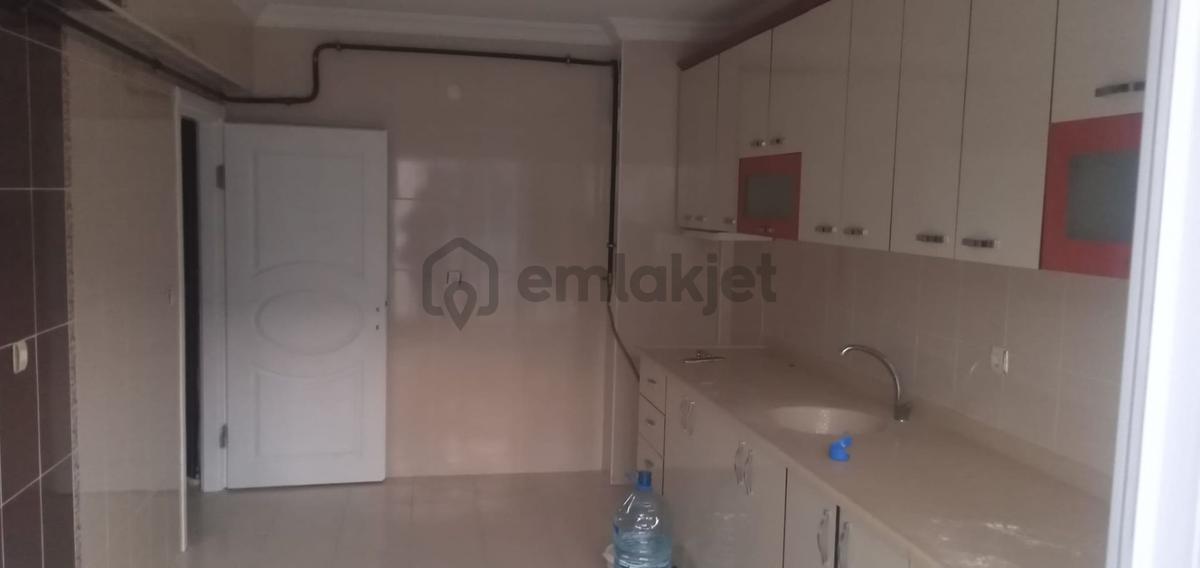 Damla Emlaktan Mevlana Mah.satılık 3+1 Daire - 2