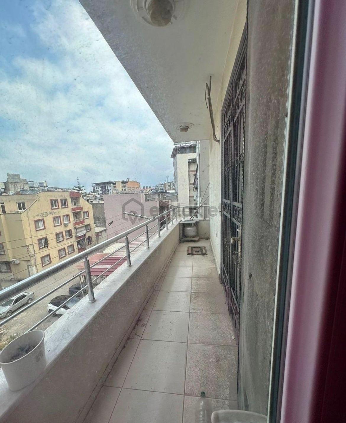Mithat Paşa Caddesinde 3+1 Satılık Daire - 15