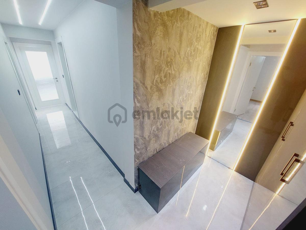 Denizden Akçayda Denize 150 M Geniş Masrafsız Satılık 2+1 Daire. - 8