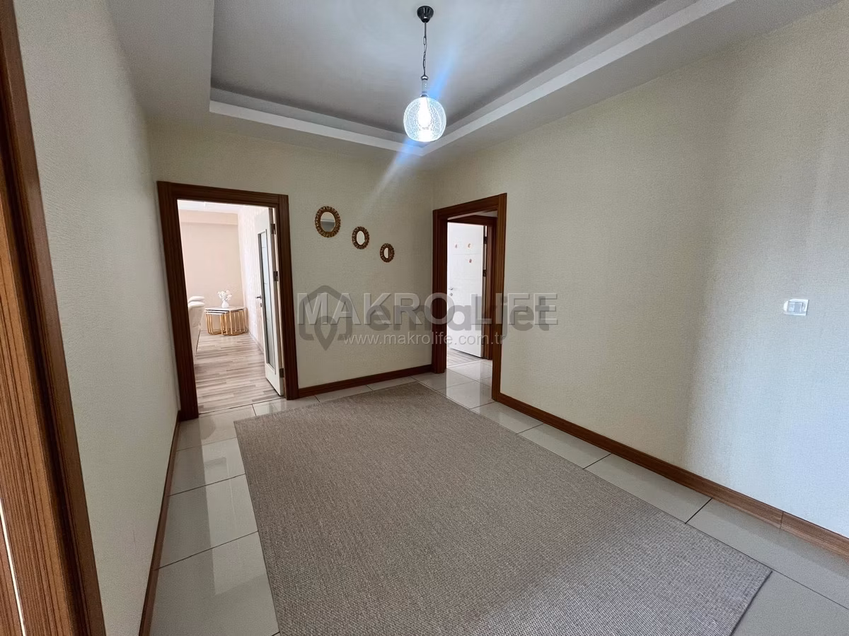 Bağcılar Aram Tigran Cadde Üzeri Satılık Lüks 3+1 Daire - 4