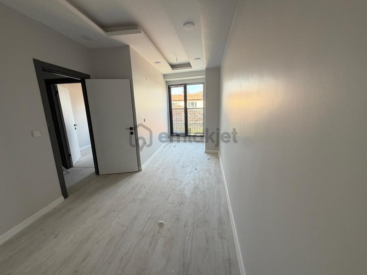 Edirne Çevre Yolu Üzerinde Kapalı Otoparklı Satılık 2+1 Daire - 12