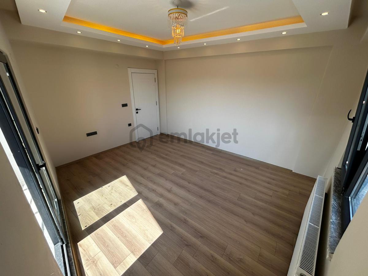 Yüksel'den Turhanbey'de Kapalı Otoparklı 220m² 3+1 Dubleks - 13
