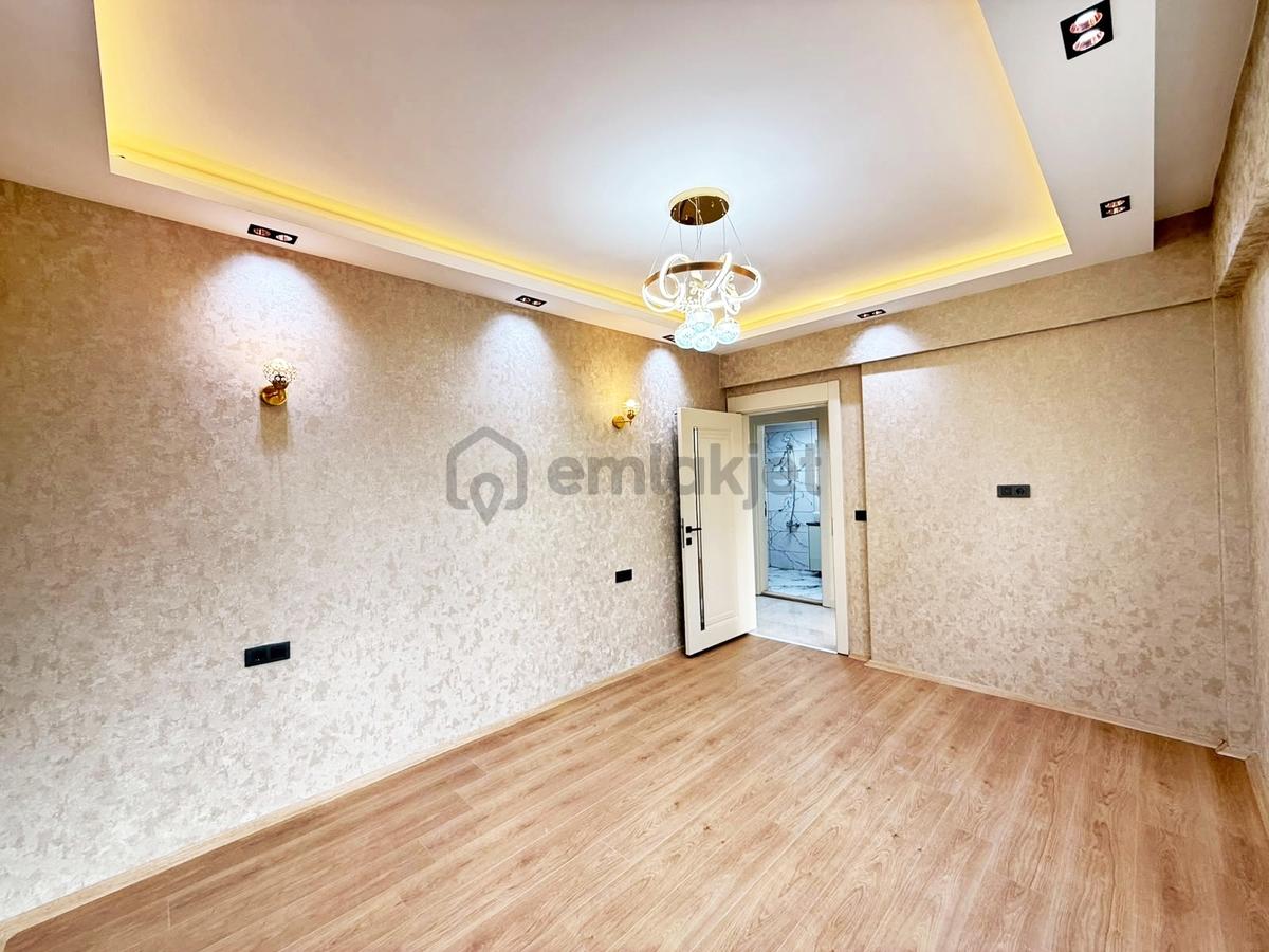 Karacaahmet2'de Cadde Üzr.kat Ve Cephe Seç.modern Tasarm Lüx 2+1 - 27