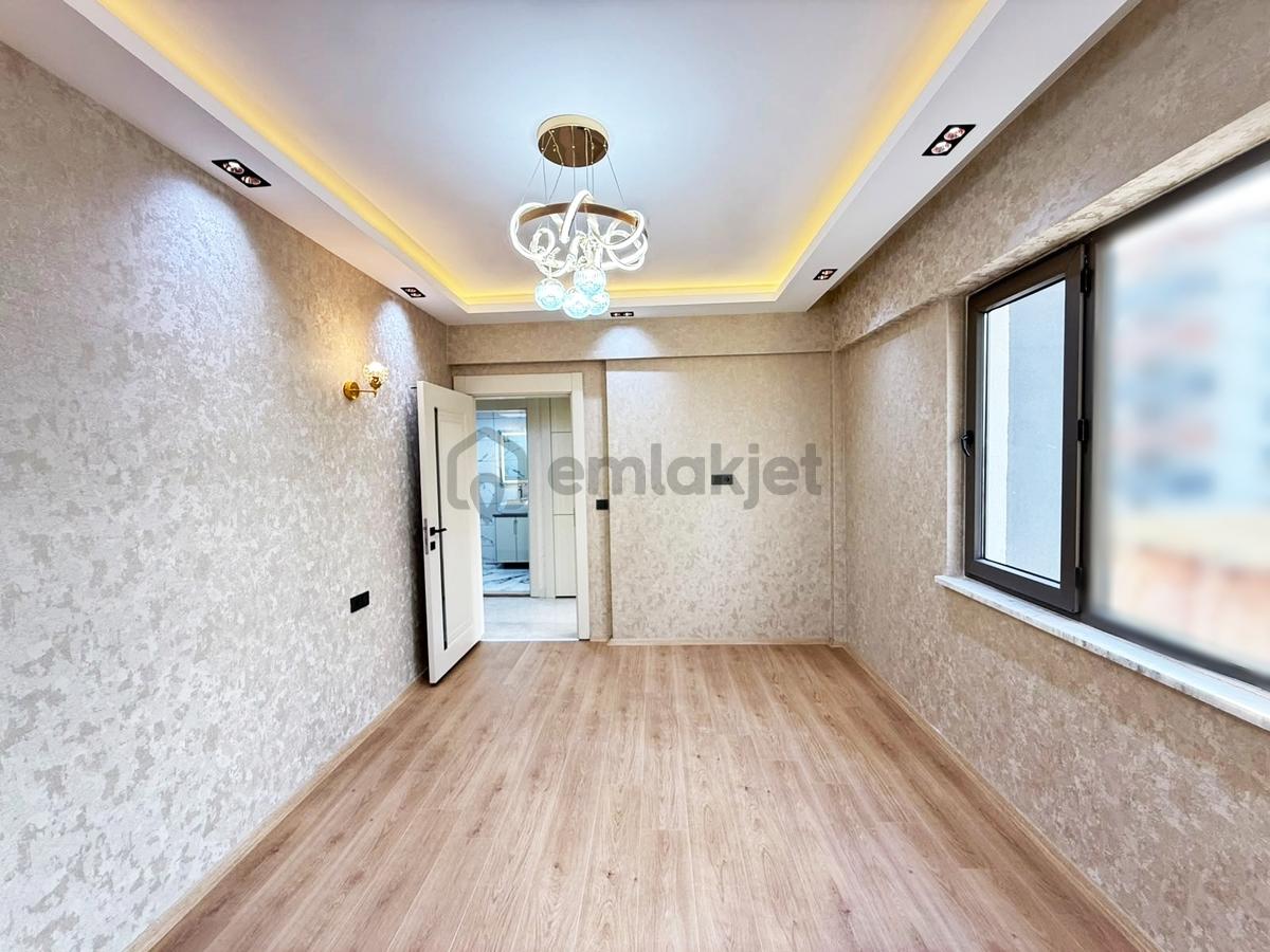 Karacaahmet2'de Cadde Üzr.kat Ve Cephe Seç.modern Tasarm Lüx 2+1 - 31