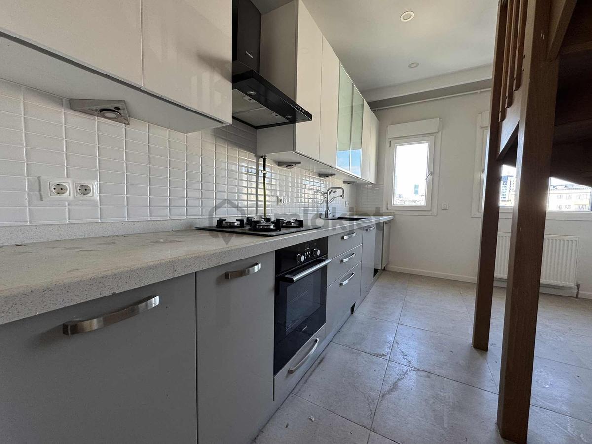 Dikilitaş'ta Boğaz Manzaralı Satılık 4+2 Dubleks Daire - 16