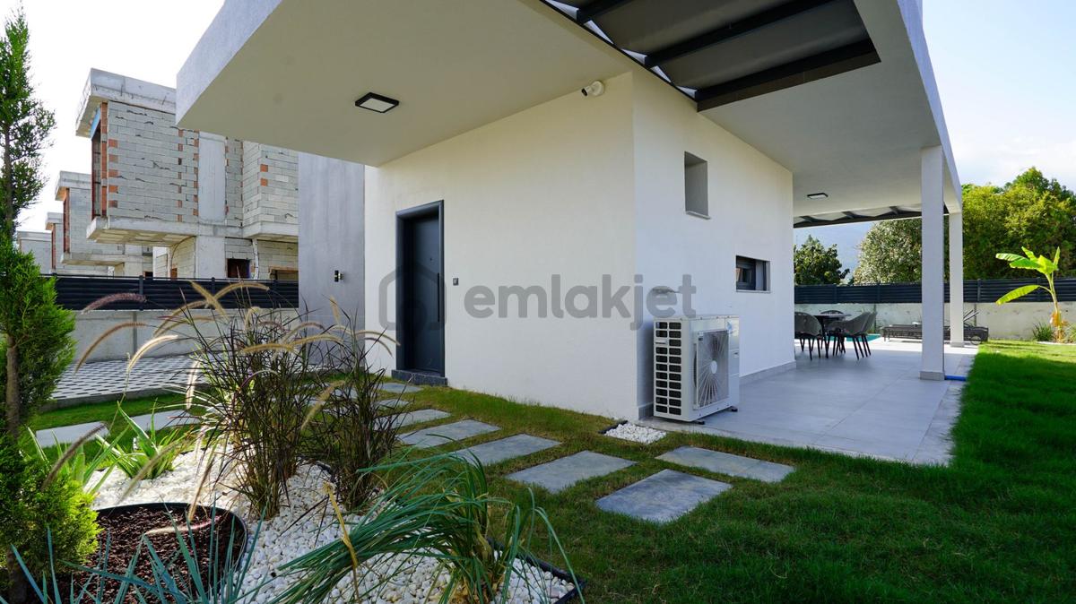 Kuşadası Güzelçamlıda Lüks Müstakil Satılık Villa - 4